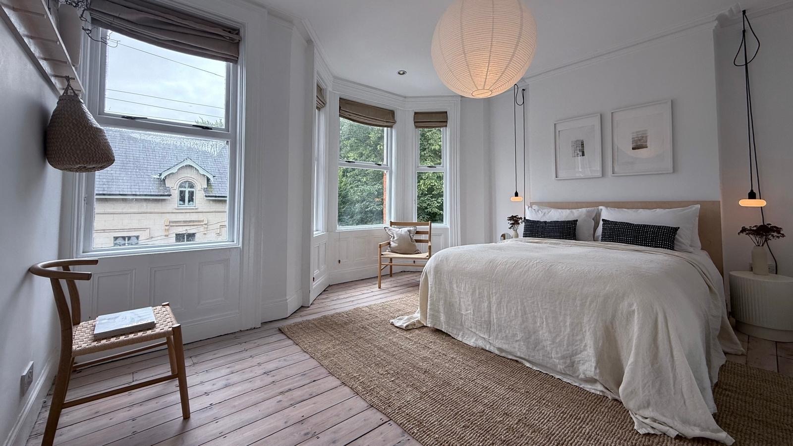 Elegant City Home| Roof Top Terrace | Parking